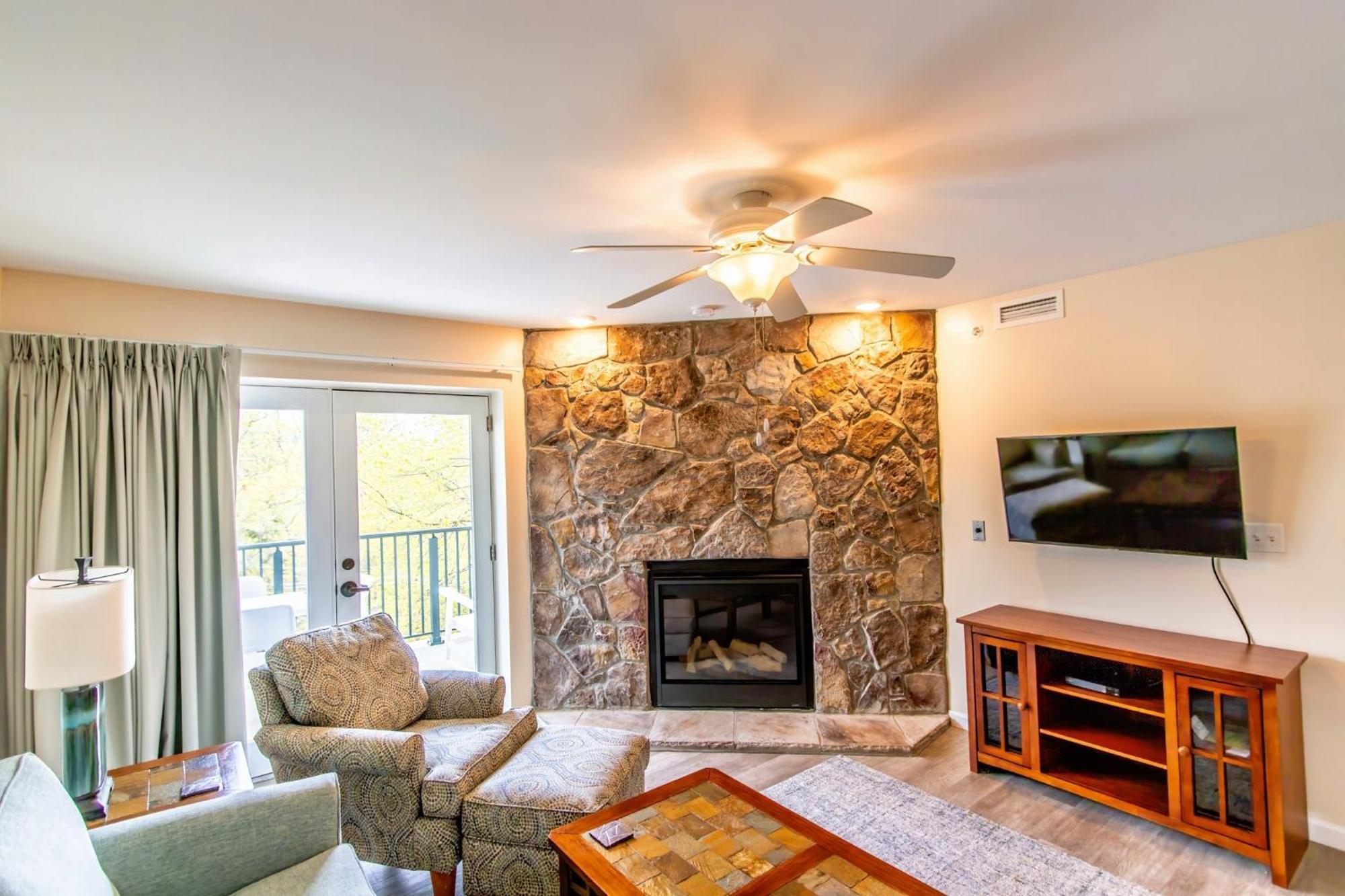 Laurel Point By Capital Vacations