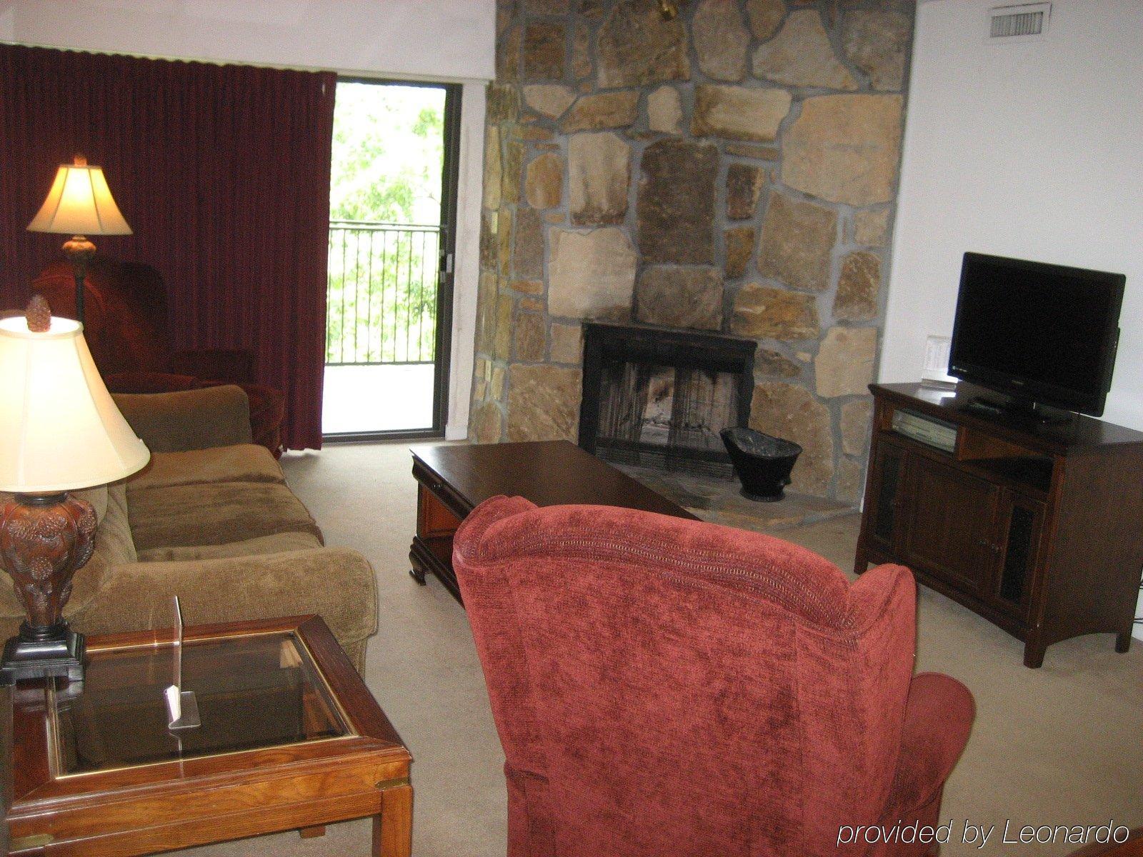 Laurel Point By Capital Vacations 3*